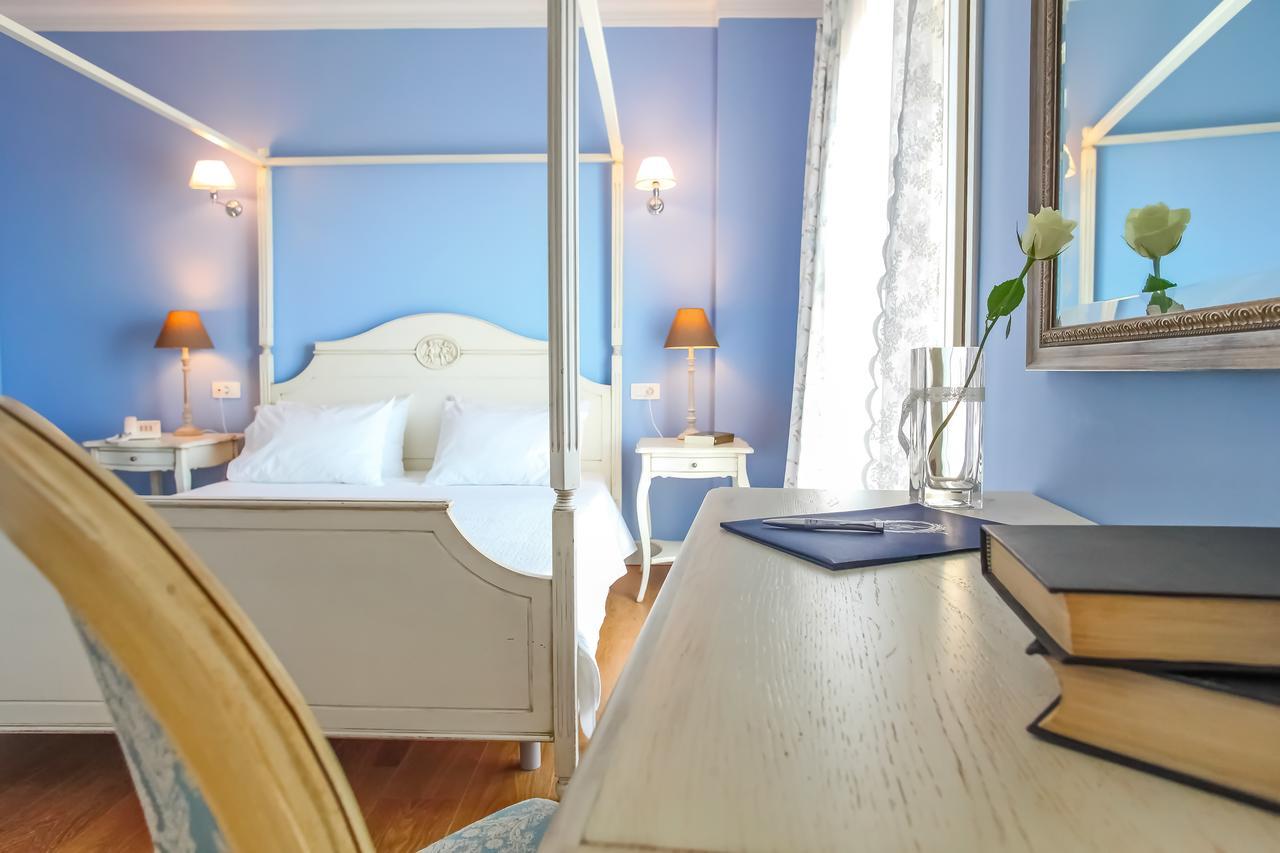 Pepo'S Guesthouse นาฟปาคตอส ภายนอก รูปภาพ